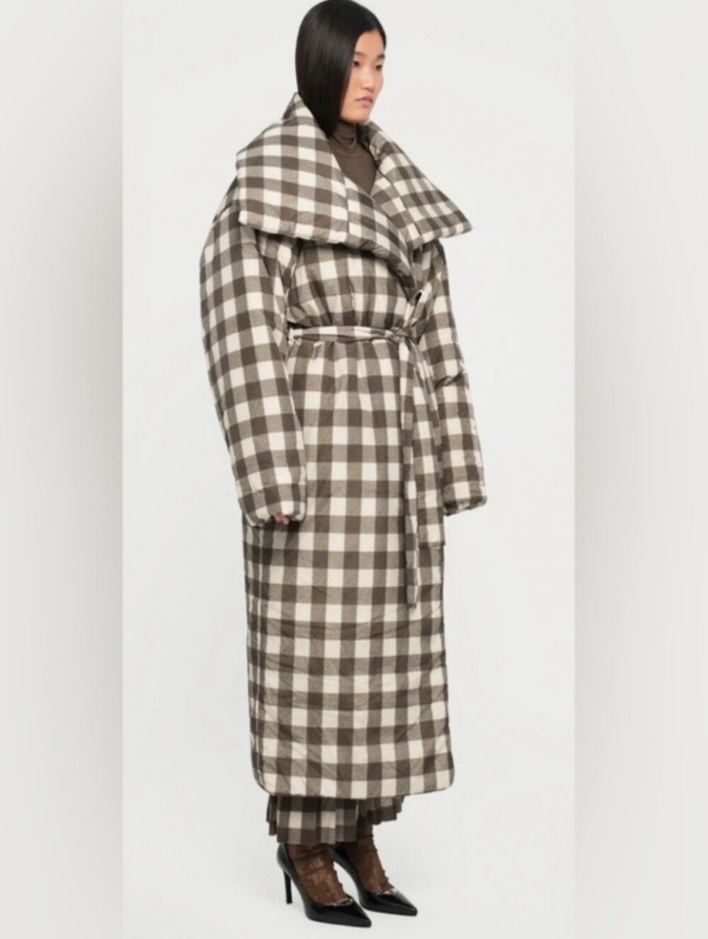 Norma Kamali $895 High Collar Sleeping Bag Coat Tan Houndstooth Size L NWT